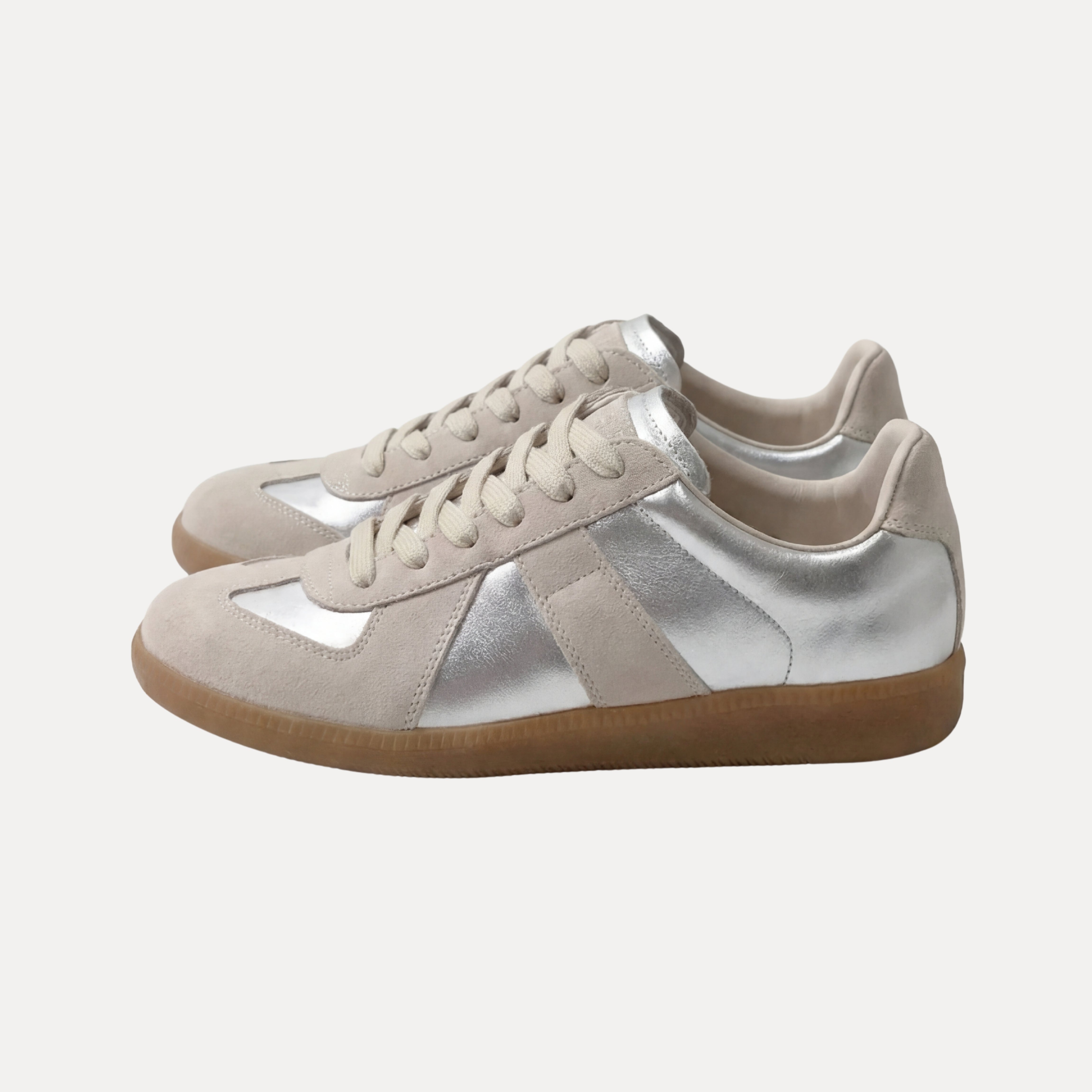 Stride Sneakers